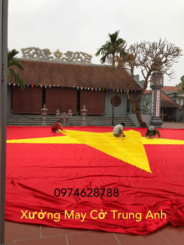Hình ảnh nhà xưởng may cờ Trung Anh