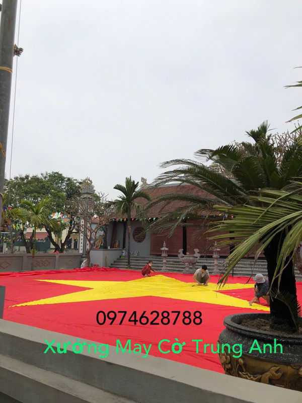 Hình ảnh nhà xưởng may cờ Trung Anh