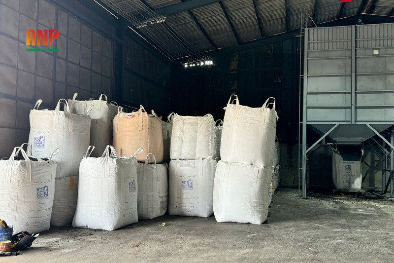 Củi trấu, viên nén gỗ, dăm gỗ, mùn cưa - Viên Nén Gỗ, Viên Nén Trấu, Bã Điều An Nguyên Phát - Công Ty TNHH TM DV SX An Nguyên Phát