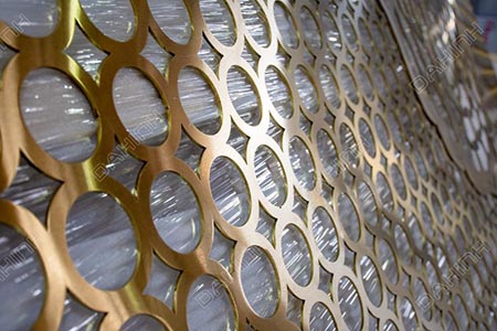 Vách ngăn inox CNC họa tiết