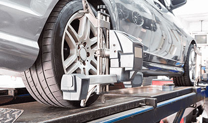 Dịch vụ cân chỉnh góc đặt bánh xe - Phi Long Auto - Công Ty TNHH TM DV Ô Tô Phi Long