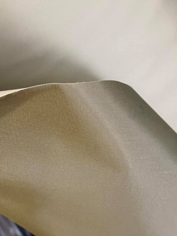 Vải tráng nhựa PVC - Vải áo Mưa Hoàng Phát - Công Ty TNHH Sản Xuất Thương Mại Và Dịch Vụ Hoàng Phát