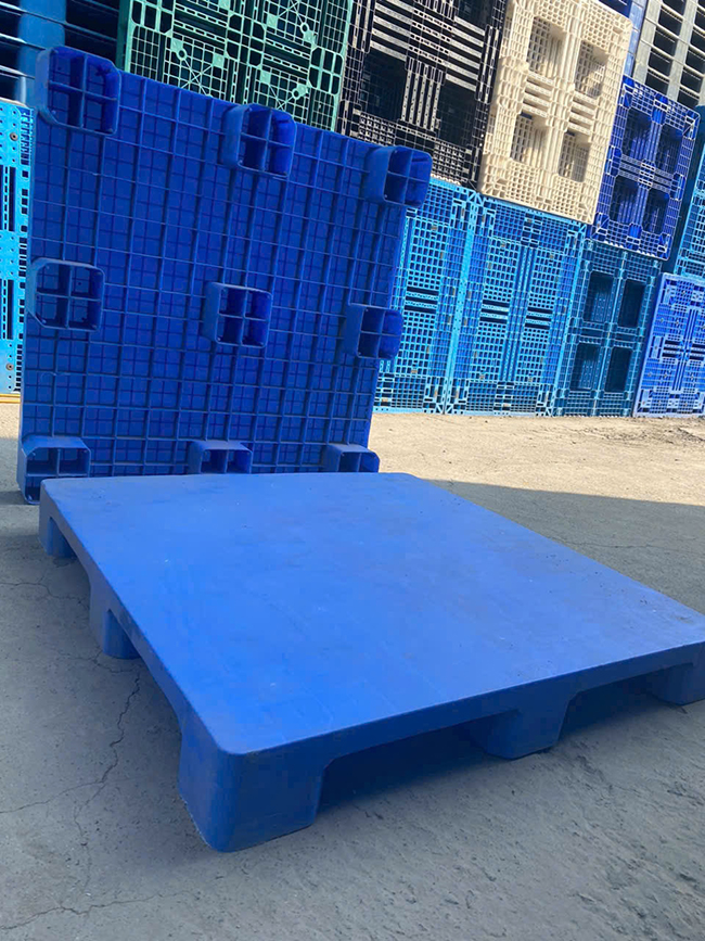 Pallet nhựa