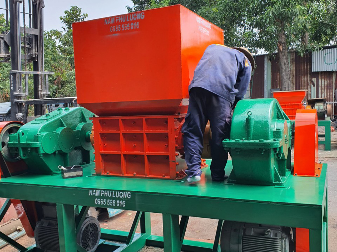 Gia công chế tạo máy nghiền gỗ