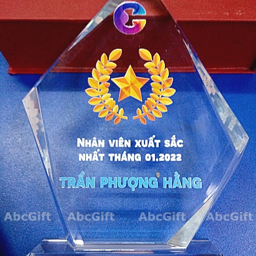 Quà tặng doanh nghiệp kỷ niệm chương pha lê in logo - Quà Tặng Doanh Nghiệp InLogo - Công Ty TNHH In Logo