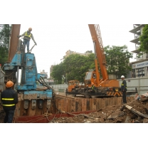 Thi công đóng nhổ cừ Larsen - Thép Sáu Phát - Công Ty TNHH Sáu Phát