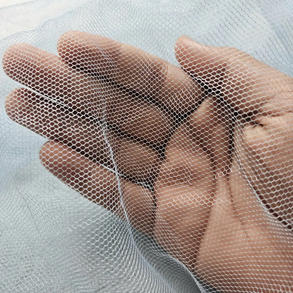 Vải màn chống muỗi lưới lục giác V25