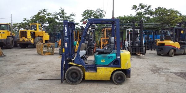 Xe nâng Komatsu 1.5 tấn FD15C-16 - Xe Nâng Vlift Việt Nam - Công Ty TNHH Xe Nâng Vlift Việt Nam