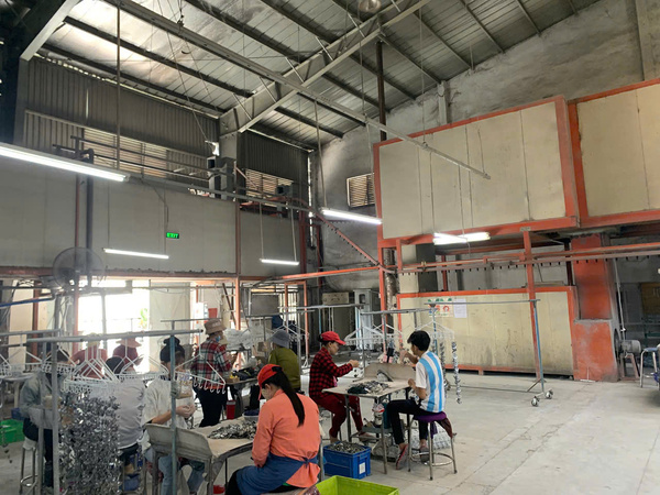 Dây chuyền sơn và xưởng sản xuất