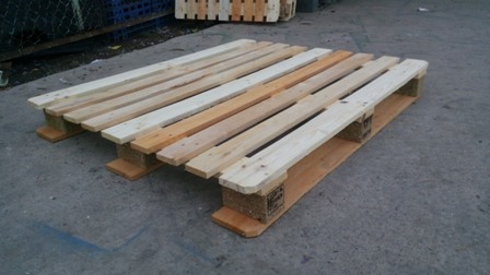 Pallet gỗ