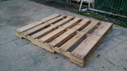 Pallet gỗ