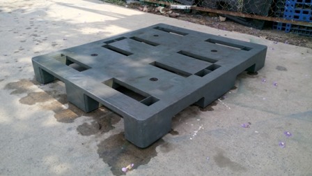 Pallet phủ nhựa