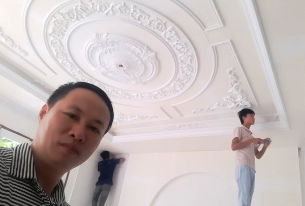 Thi công phào chỉ nhựa PU biệt thự