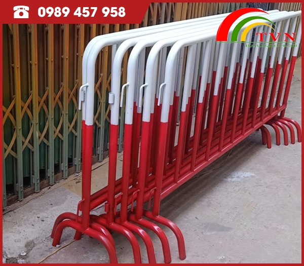 Hàng rào chắn Barie - Lưới Thép Trần Vũ Nguyên - Công Ty TNHH Sản Xuất Và Kinh Doanh Trần Vũ Nguyên
