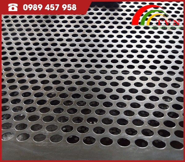 Tấm inox đục lỗ - Lưới Thép Trần Vũ Nguyên - Công Ty TNHH Sản Xuất Và Kinh Doanh Trần Vũ Nguyên