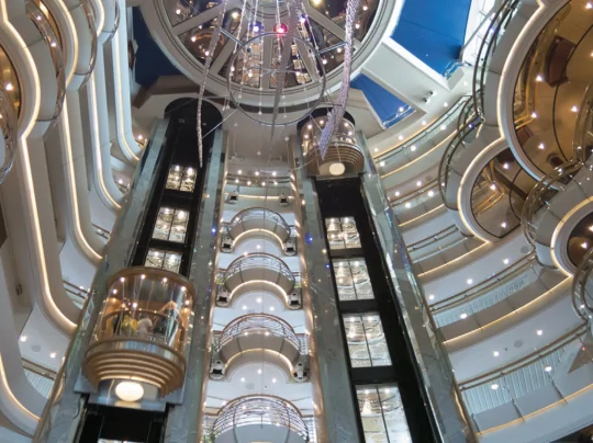 Thang máy quan sát - Thang Máy Hitechco - Công Ty Cổ Phần Hitechco Việt Nam