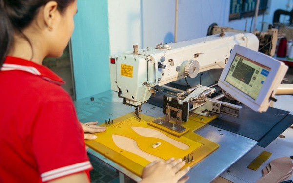 May chi tiết - Thiên Hương Shoes - Công Ty Cổ Phần Đầu Tư Quốc Tế Thiên Hương