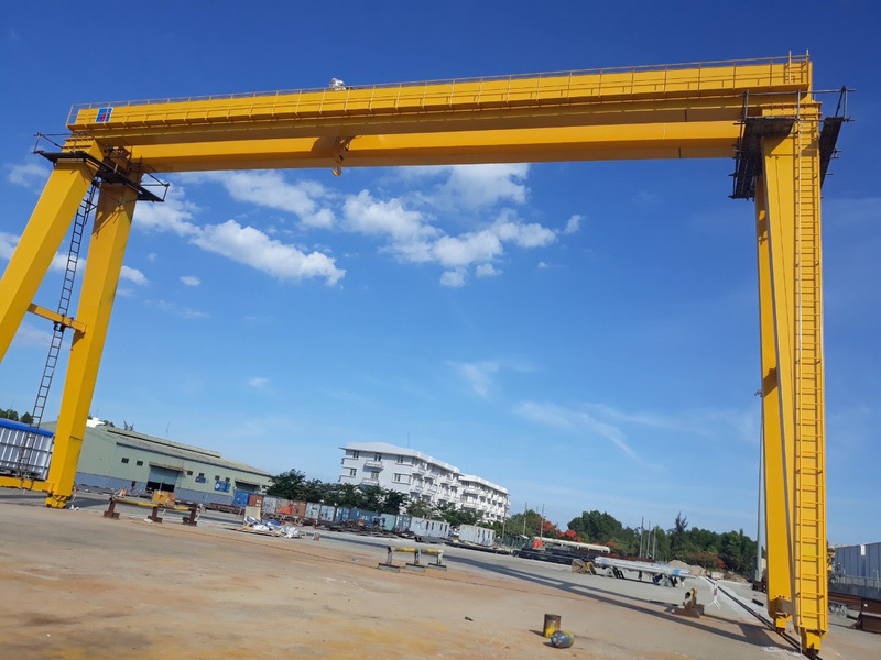 Cổng trục dầm đôi