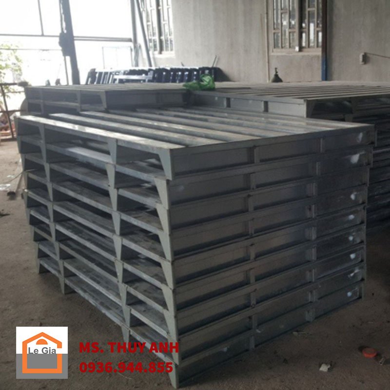 Pallet sắt