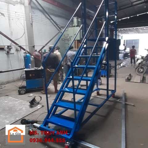 Xe thang công nghiệp