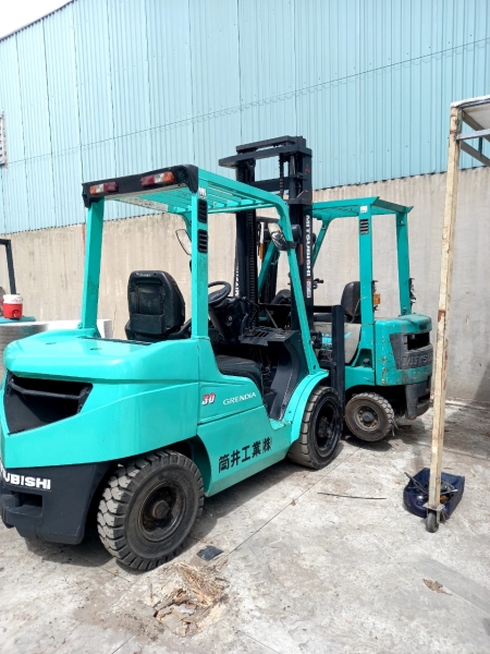 Bán và cho thuê xe nâng