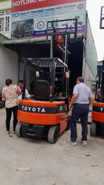 Bán xe nâng Bình Dương