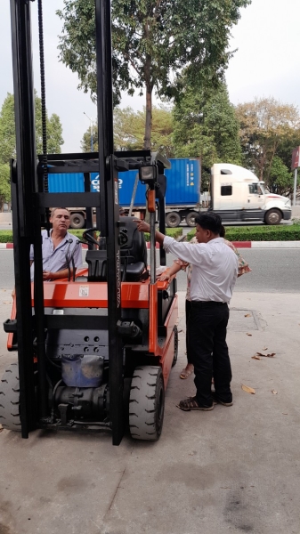 Bán xe nâng Bình Dương