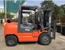 Xe nâng dầu Safer 3 tấn