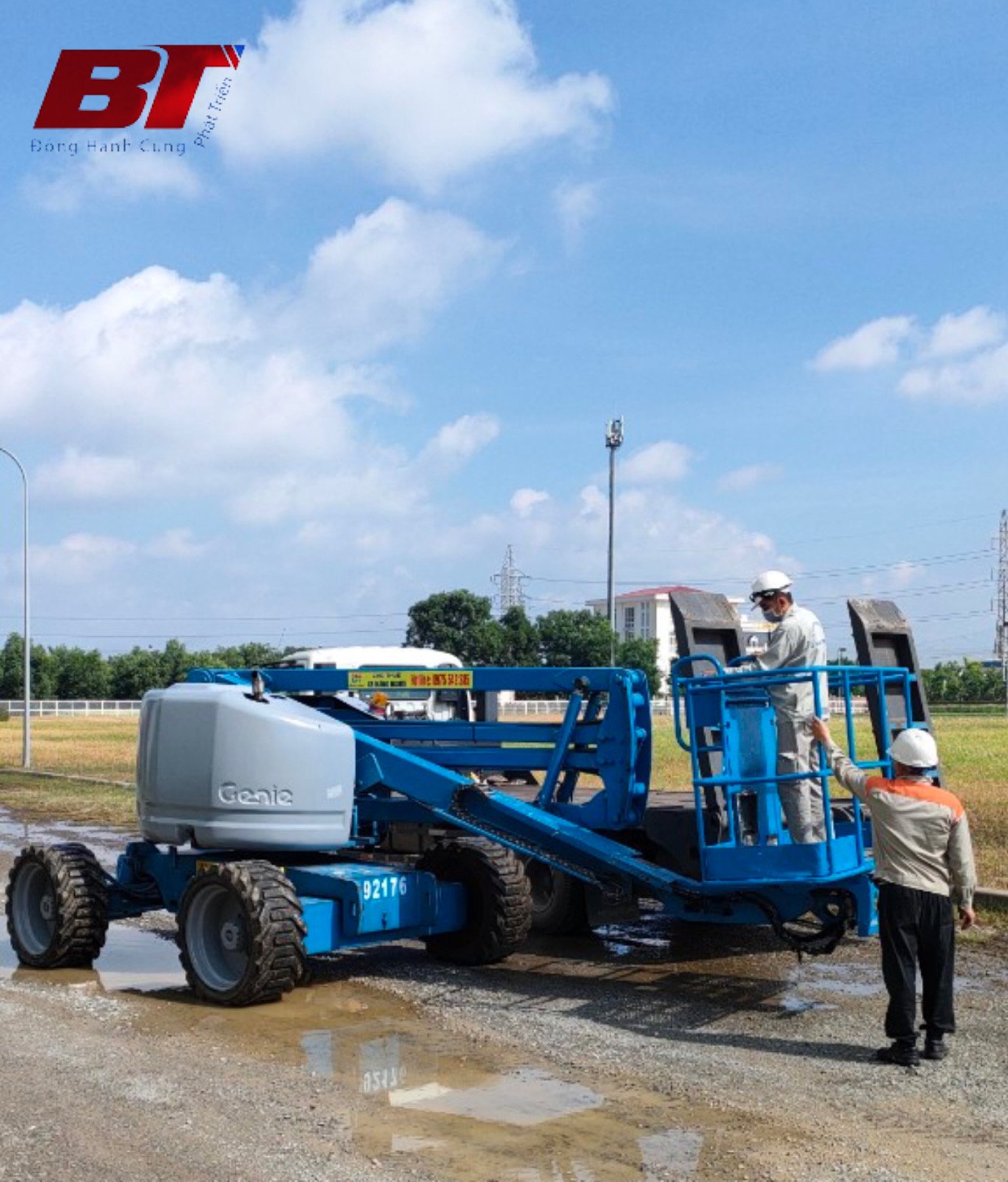 Xe nâng người Boom Lift - Xe Nâng Người Bằng Thịnh - Công Ty TNHH Bằng Thịnh
