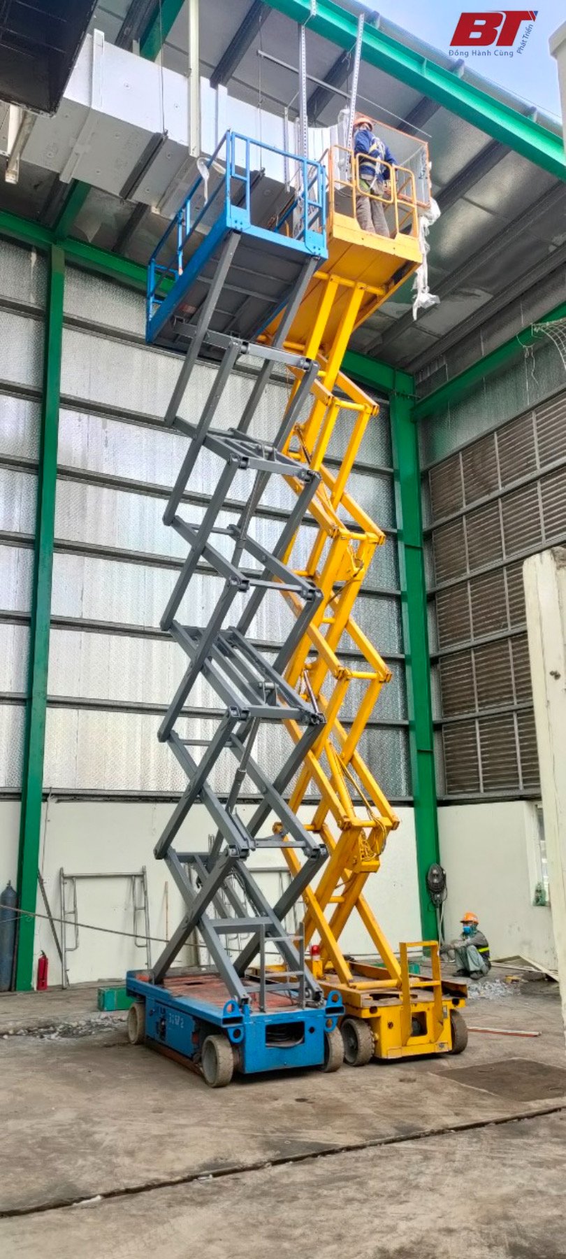 Xe nâng người cắt kéo - Xe Nâng Người Bằng Thịnh - Công Ty TNHH Bằng Thịnh