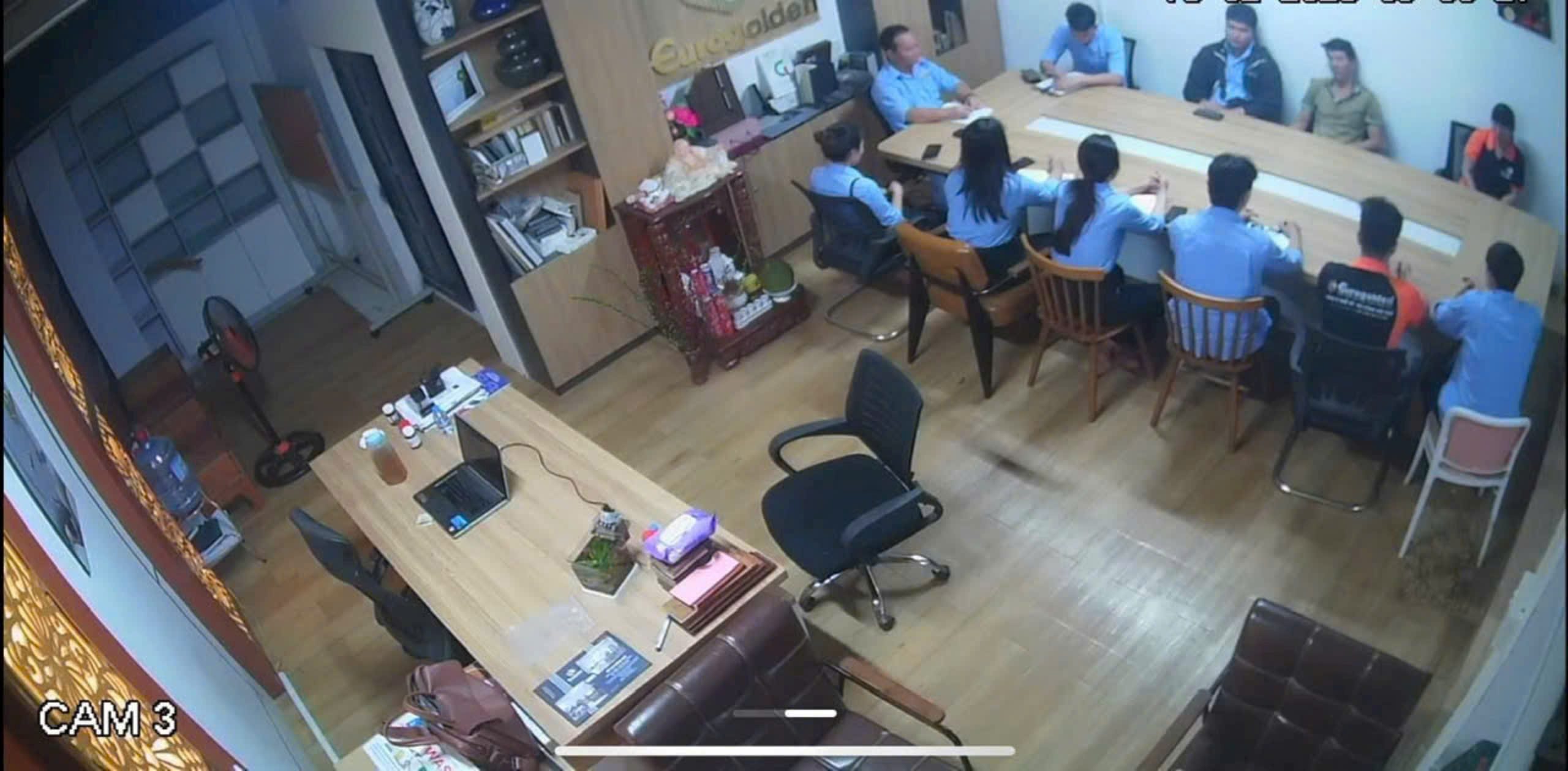 Hình ảnh đội ngũ nhân viên