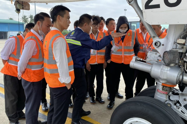 Cung ứng lao động Phục Vụ Hành Khách Lên Xuống Máy Bay và nhà ga sân đỗ - Văn Phòng Đại Diện - Công Ty TNHH TMDV Thành An HR