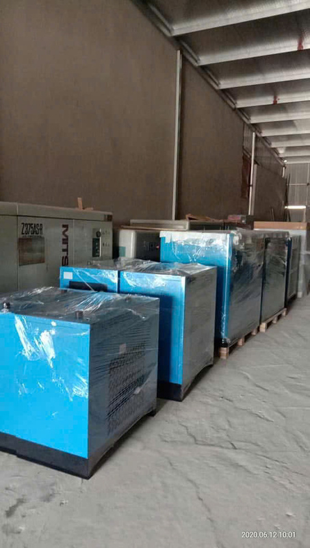 Hình ảnh kho máy nén khí Hùng Anh
