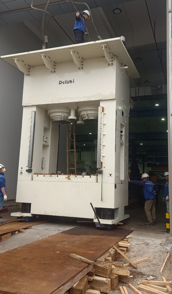 Dịch vụ chuyển xưởng kho bãi - Cho Thuê Xe Nâng Đông Dương - Công Ty TNHH Thương Mại Và Dịch Vụ Vận Tải Đông Dương