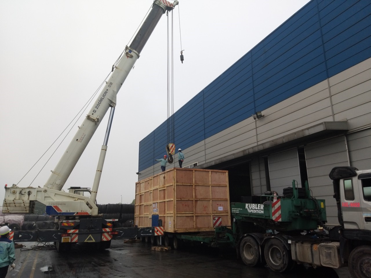 Thiết bị bốc xếp hàng hóa - Cho Thuê Xe Nâng Đông Dương - Công Ty TNHH Thương Mại Và Dịch Vụ Vận Tải Đông Dương