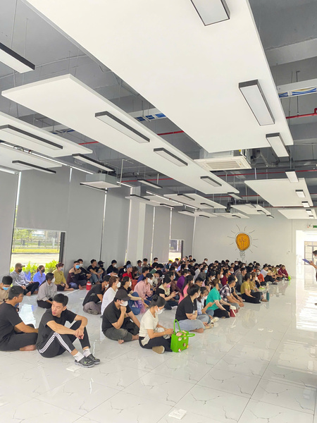 Bàn giao người lao động