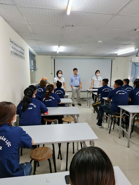 Đào tạo định hướng (an toàn và quy định)