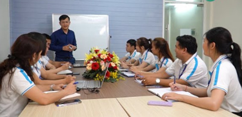 Đào tạo định hướng (an toàn và quy định)
