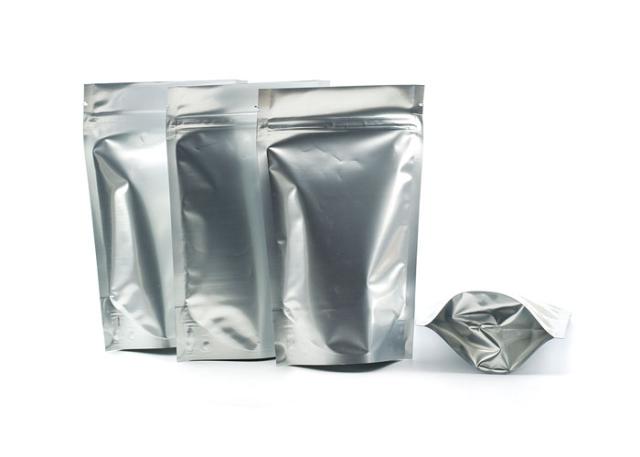 Túi zipper bạc - Công Ty Cổ Phần Công Nghiệp Tâm Thành
