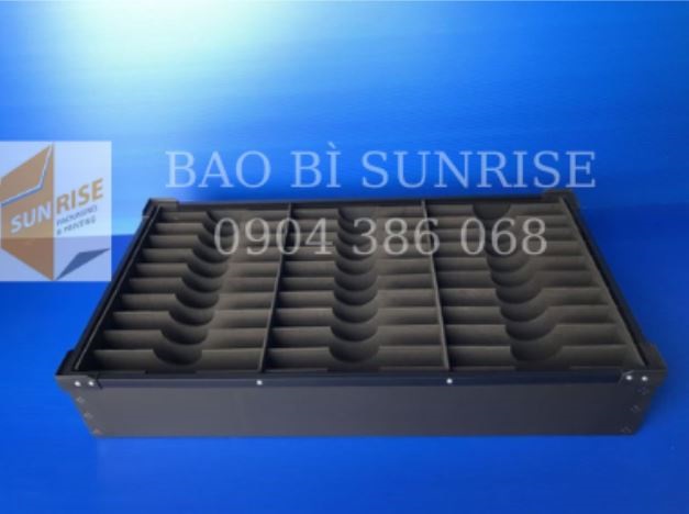 Thùng nhựa Danpla vách ngăn - Thùng Nhựa Danpla - Công Ty TNHH In Và Bao Bì Sunrise