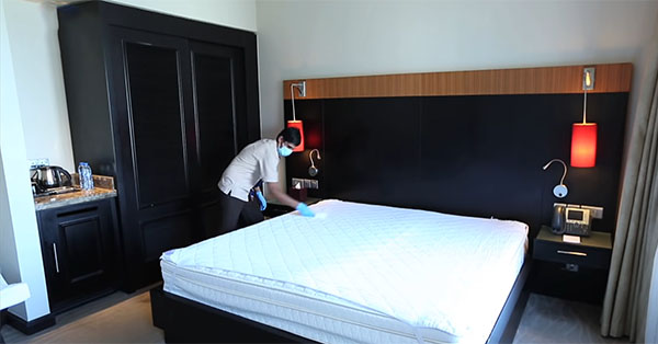 Tạp vụ khách sạn