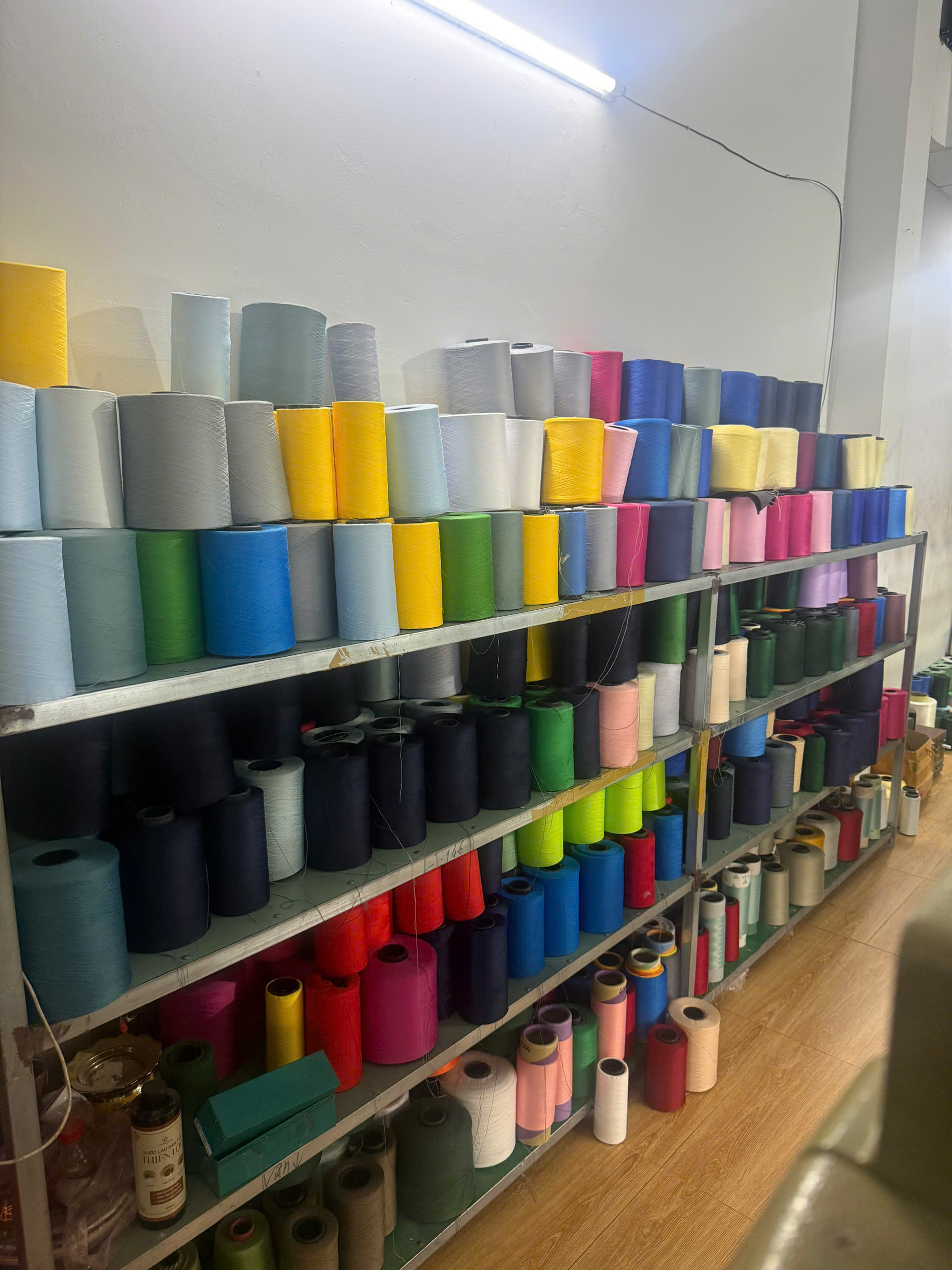 Hình ảnh xưởng sản xuất may mặc Minh Hào