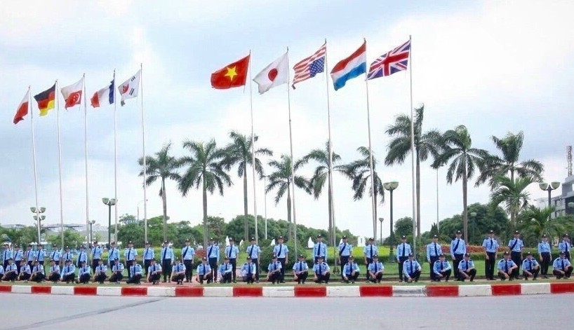 Bảo vệ Hoàng Anh Khoa