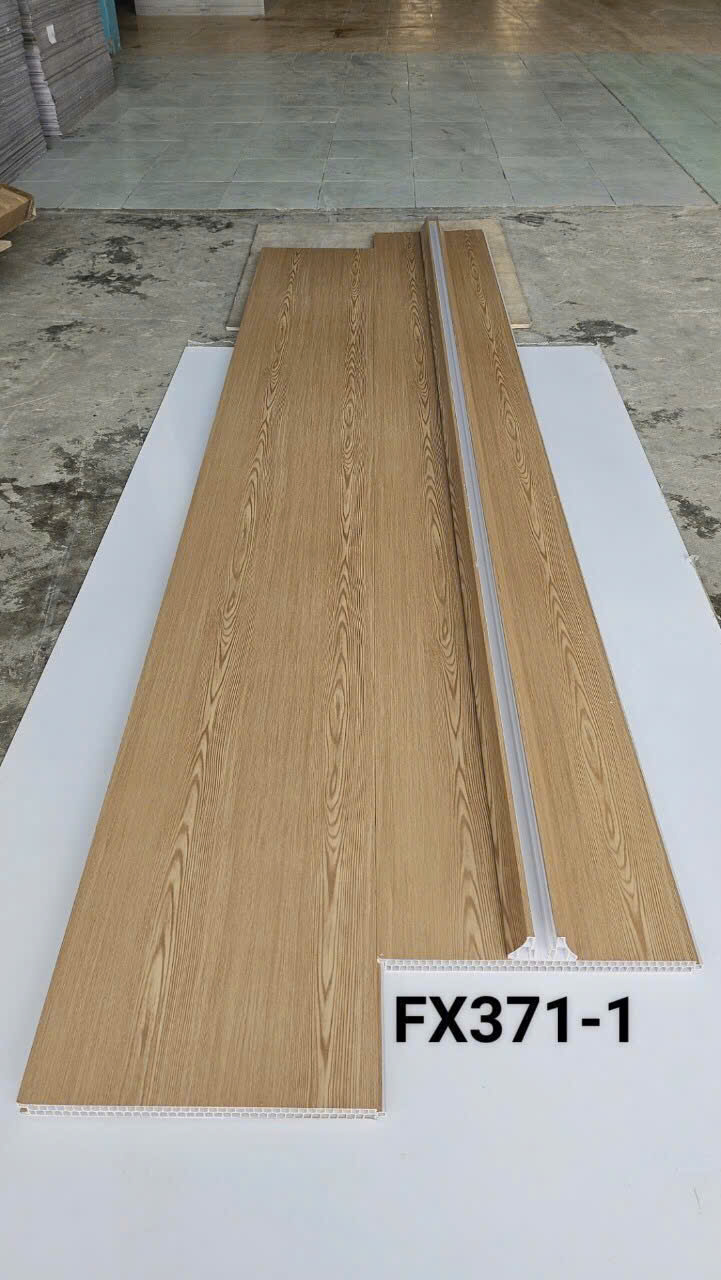 Tấm nhựa - Công Ty TNHH Sản Xuất Nhôm Trường Thành