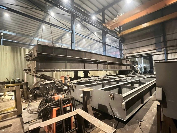 Gia công chi tiết, cụm chi tiết hàng tàu 30.000T