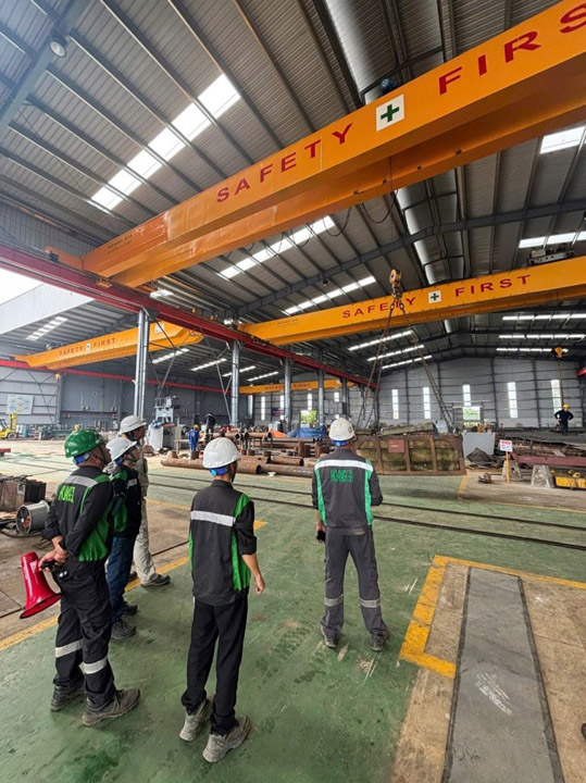 Thiết kế, thi công cầu trục tại Công ty đóng tàu Hoàng Gia