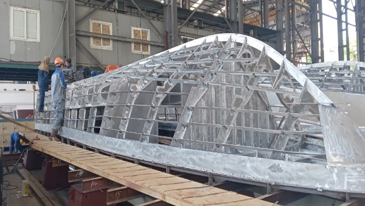 Thi công tàu vỏ nhôm và thiết bị vật liệu nhôm