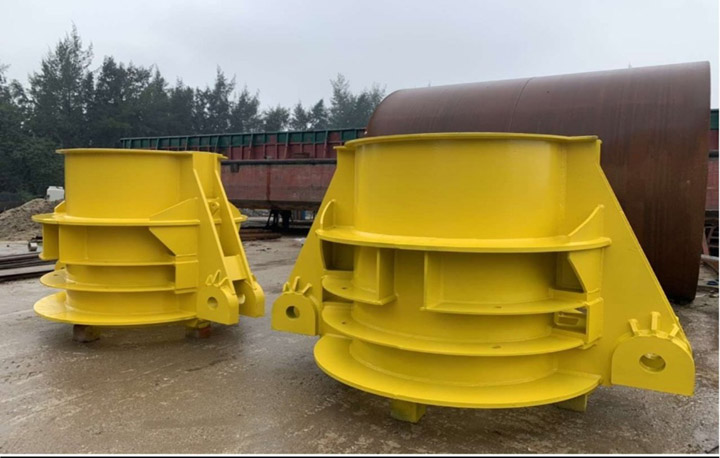 Thi công các thiết bị trên tàu
