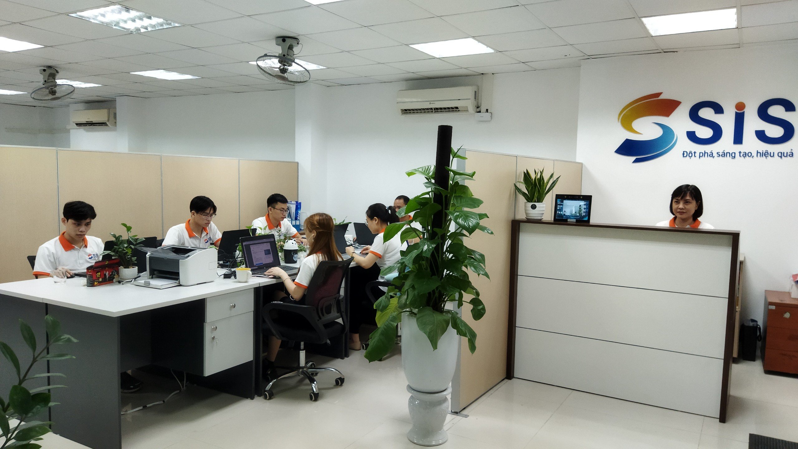  - Công Ty Cổ Phần S.I.S Việt Nam