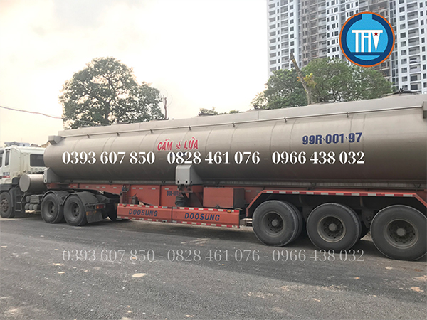 Kho xưởng phương tiện vận chuyển Cồn Tuân Hoa Việt